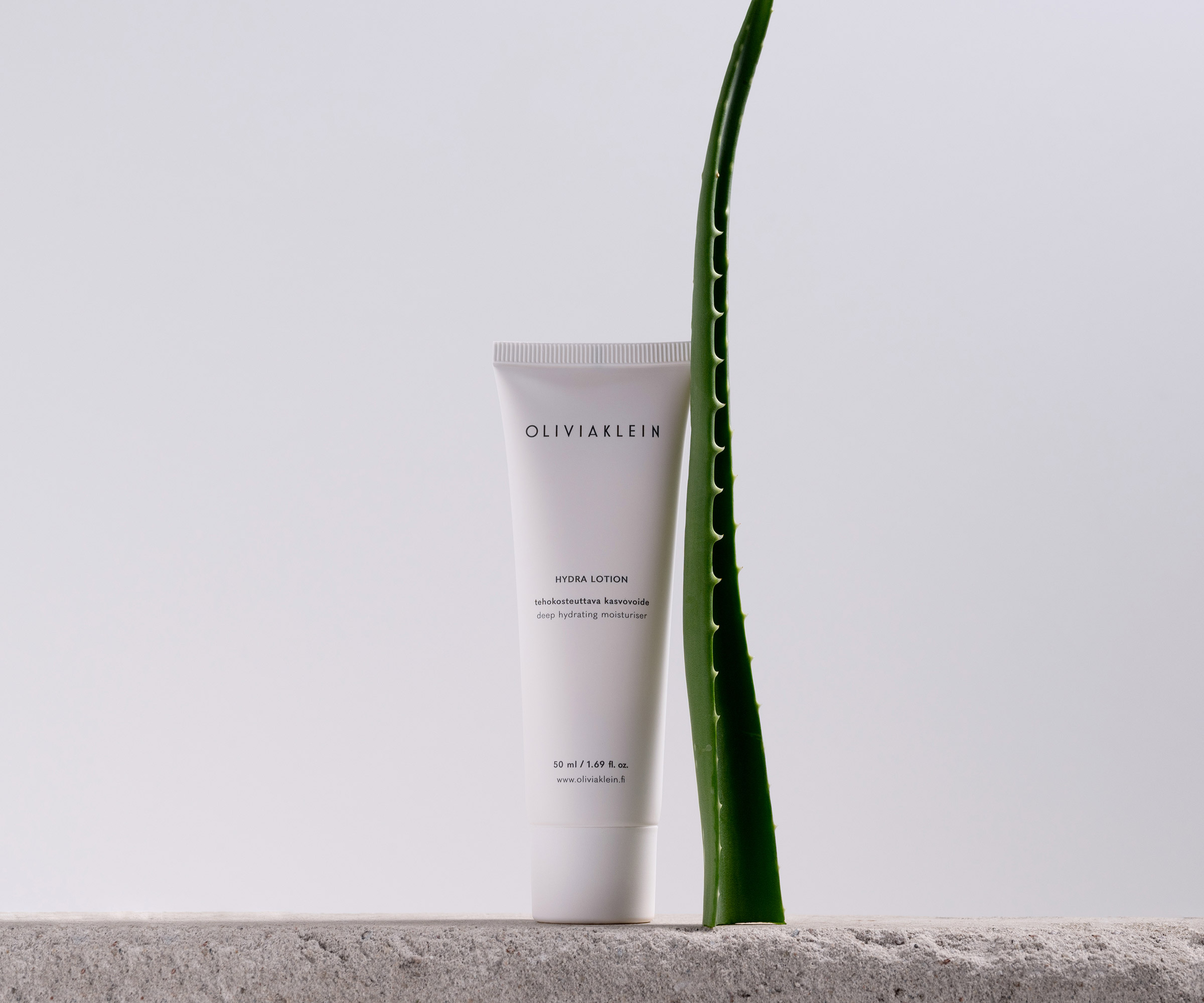 Olivia-Klein-Hydra-Lotion-Aloe-Atmospheric-2400x2000px