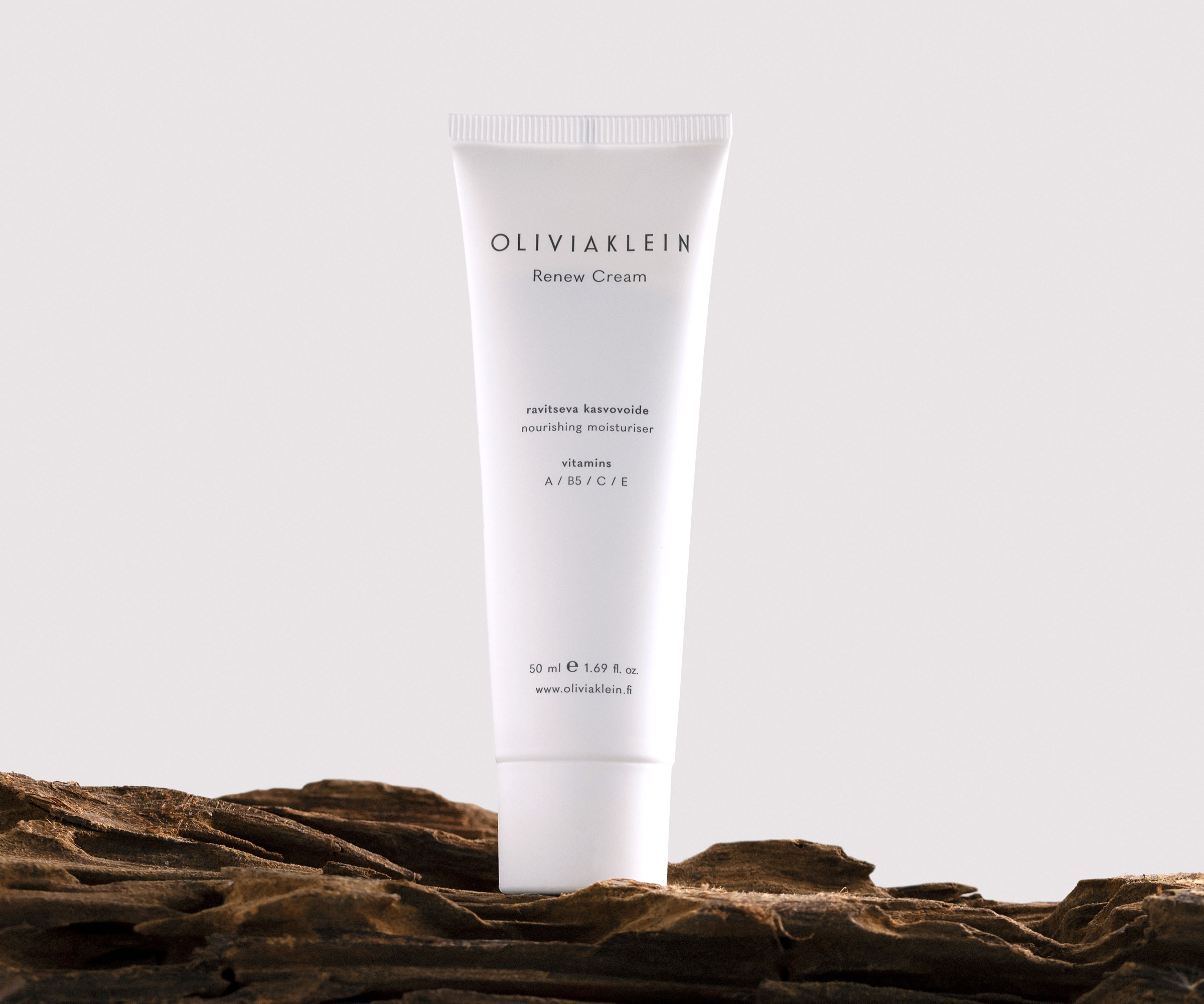 Olivia-Klein-Renew-Cream-Display-2400x2000px